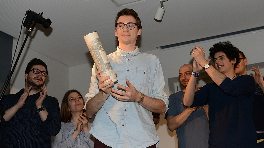 Michael Frei gewann die neunte Ausgabe des Poetry Slam. (Bilder Denise Bohnert)
