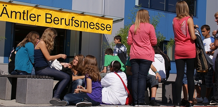 Die Berufsmesse mit Lehrlingswettbewerb kommt wieder ins Sportzentrum Schachen in Bonstetten. (Archivbild)