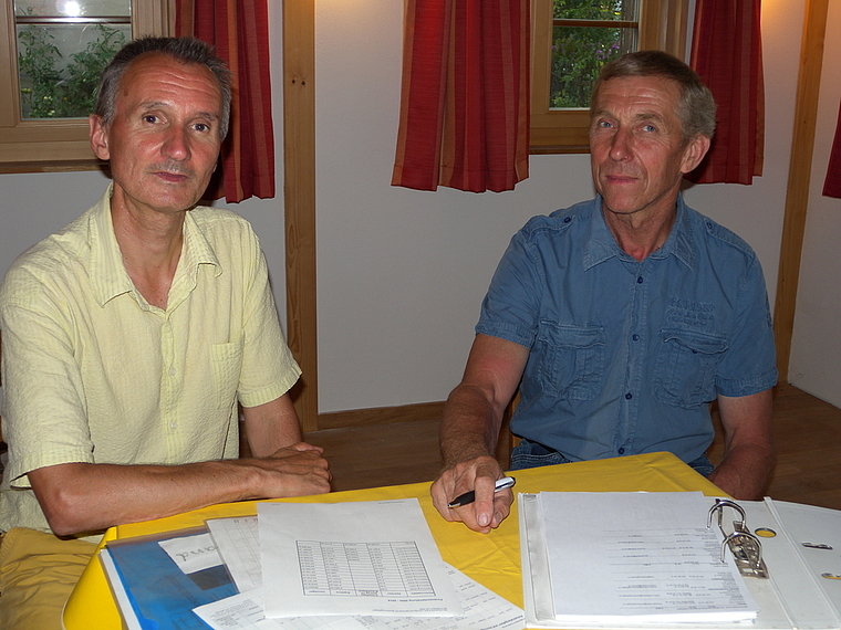 Stellenleiter und Fachpsychologe Dr. Christoph Pally (links) und Paul Leuthold, Präsident des Vereins für Ökumenische Beziehungsberatung Affoltern, kämpfen um die Erhaltung des umfassenden Beratungsangebotes. (Bild Marianne Voss)