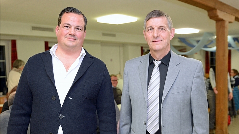 Gemeindepräsident Jakob Müller (rechts) und Finanzvorstand Martin Hunkeler konnten gute finanzielle Aussichten präsentieren. <em>(Bild bs)</em>