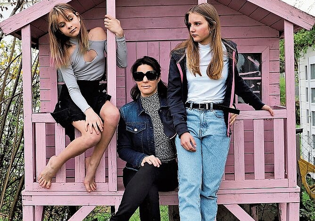 Severine Edelmann bietet mit ihren Töchtern Alessia und Adriana Fashion Camps für Kinder und Jugendliche an. (Bild zvg.)