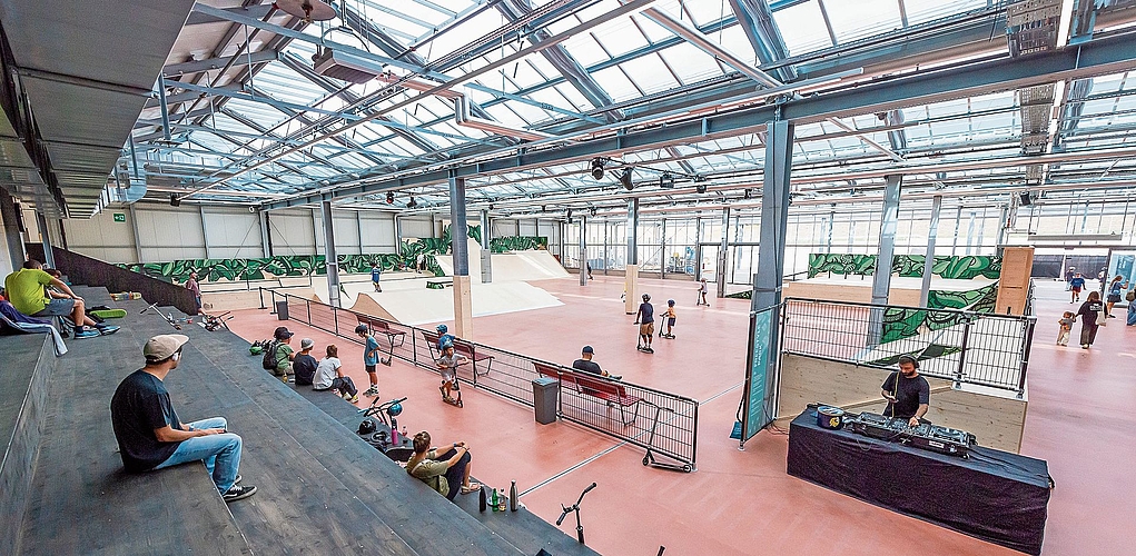 Wo früher Pflanzen und Gartengeräte verkauft wurden, spriessen heute im 1100 Quadratmeter grossen Freestylepark die Fahr- und Sprungkünste der Scooter-, Skateboard- und BMX-Fahrer sowie der Inlineskater in den Himmel. 