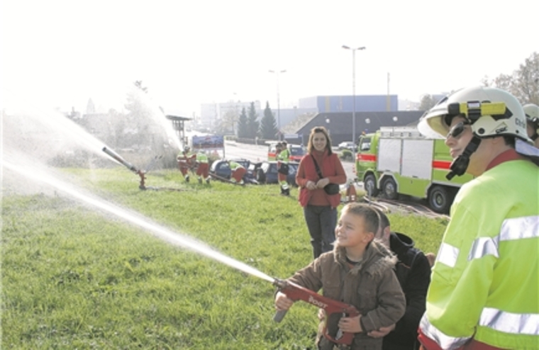 Bei der Hauptübung in Affoltern noch ein Spiel, die ernsthafte Ausbildung folgt später... (Archivbild)