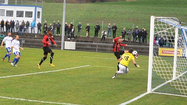 Marjanovic erzielt bereits in der 9. Minute das 1:0 für WB. <em>(Bild Kaspar Köchli)</em>