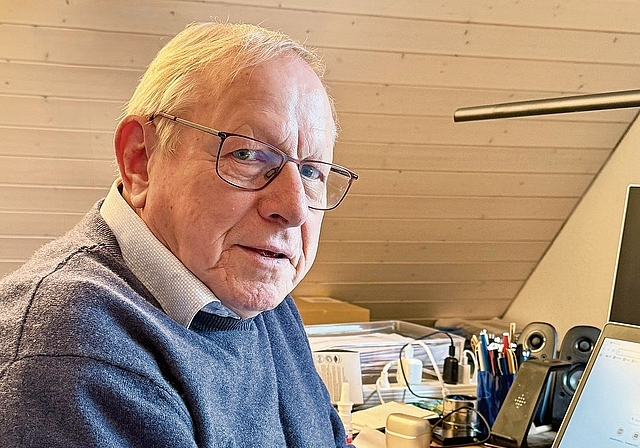 Hans-Ruedi Widmer, Präsident GVU, in seinem Büro. (Bild Brigitte Reemts Flum)