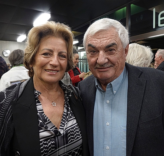 Auch Lynette und Robert Federer, die Eltern des ehemaligen Tennisstars Roger Federer, liessen sich das Comeback der Schmirinskis in Affoltern nicht entgehen. Auch Lynette und Robert Federer, die Eltern des ehemaligen Tennisstars Roger Federer, liessen sich das Comeback der Schmirinskis in Affoltern nicht entgehen.