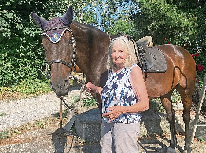 Vainqueur de l’Hôta gehört genauso zum Vierkampf wie seine Besitzerin Susanne Schelling. (Bilder Selina Brodmann)