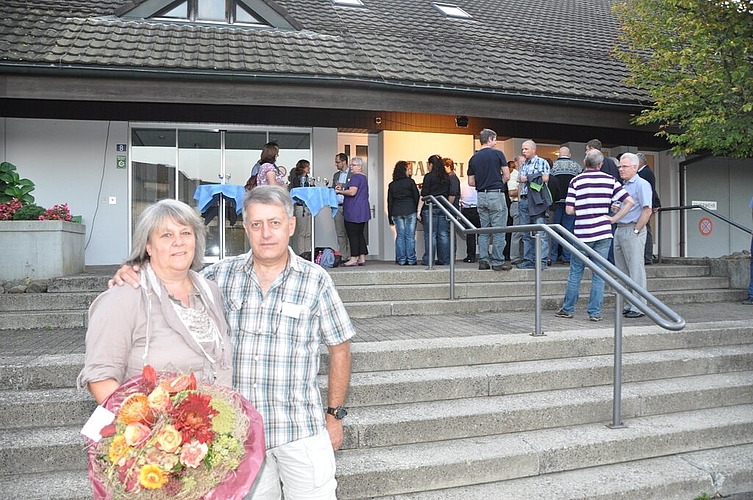 Feierten gleich ein sechsfaches Jubiläum: Nelly und Willi Maurer, das «Stampfi»-Abwart-Ehepaar. (Bilder Werner Schneiter)

