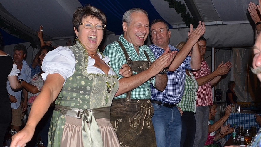 Die Gewerbler verstehen es, zu feiern. Die Gewerbler verstehen es, zu feiern.