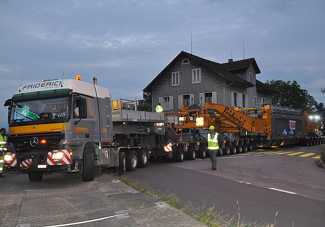 Der Abbieger beim Restaurant Hirschen – das letzte Hindernis vor dem Unterwerk. (Bild Werner Schneiter)