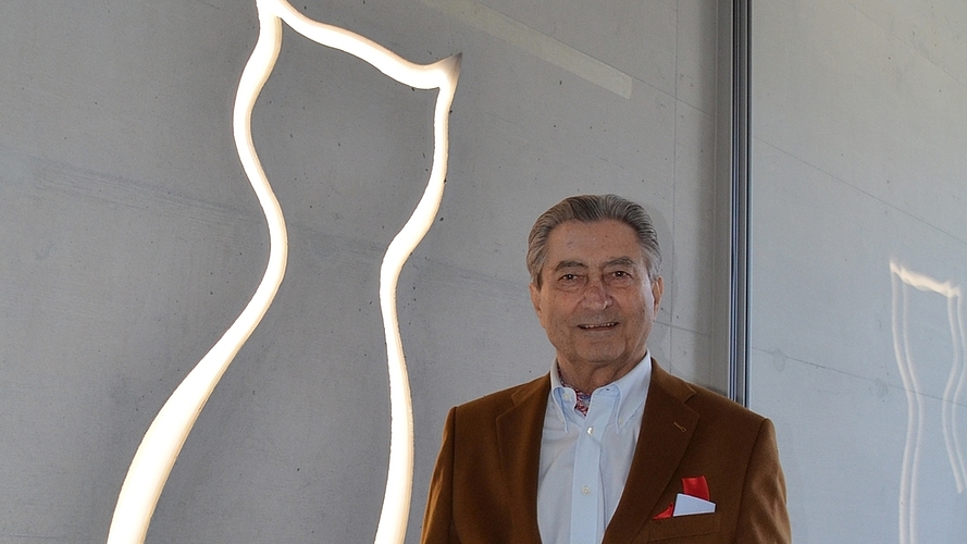 Kunst am Bau ist nicht für die Katz: Andreas Donatsch, Präsident der Mäxi-Stiftung, die den Bau finanziert hat. Kunst am Bau ist nicht für die Katz: Andreas Donatsch, Präsident der Mäxi-Stiftung, die den Bau finanziert hat.