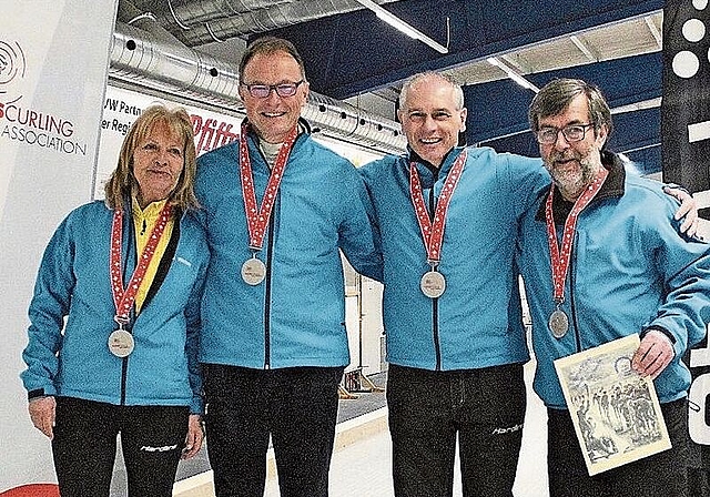 Silbermedaille für Heidi Stahel Schnider, Jürg Kronenberg, Sergio Liera 

