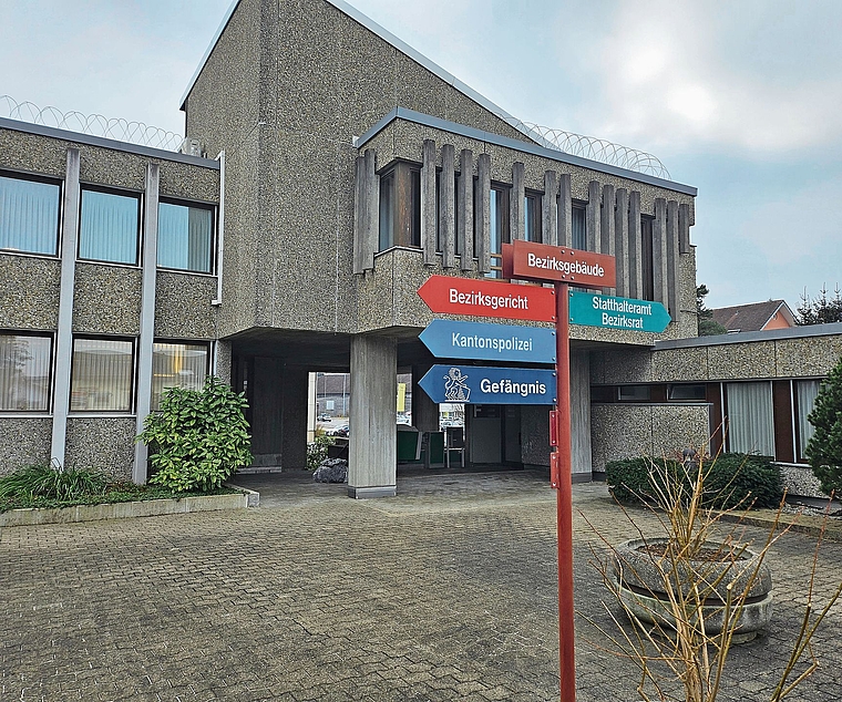 Vor dem Bezirksgericht Affoltern kam es zum abgekürzten Verfahren ohne Plädoyers. (Bild -ter.)