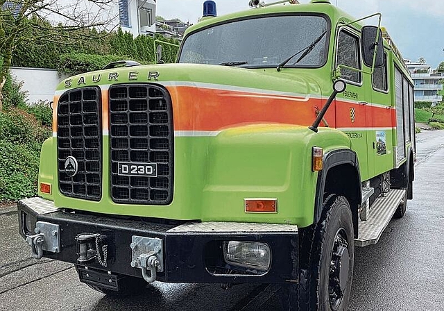 Von 1976 bis 2007 stand der Saurer D230 als allererstes Tanklöschfahrzeug 
der Feuerwehr Affoltern im Einsatz. Nun steht er zum Verkauf. (Bild zvg.)