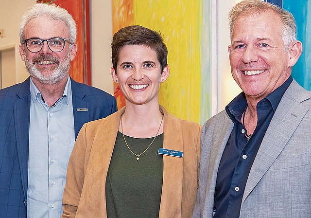 Mit der Positionierung des Spitals Affoltern als Zentrum für Psychiatrie, Altersmedizin und Palliative Care zurück in den schwarzen Zahlen: Thomas Naef, Präsident Verein «Ja zum Spital Affoltern», Irene Christen, CEO Spital, und Stefan Gyseler, 
