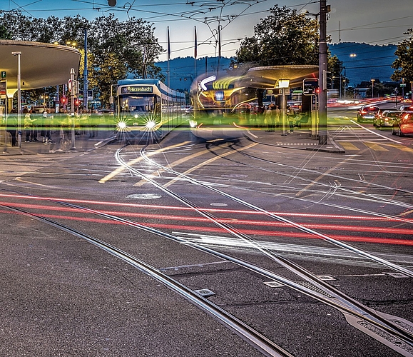 Aus der Serie «Zürich Bewegt» - eine Liebeserklärung an den öffentlichen Verkehr. (Bild Johannes Paula) Aus der Serie «Zürich Bewegt» - eine Liebeserklärung an den öffentlichen Verkehr. (Bild Johannes Paula)
