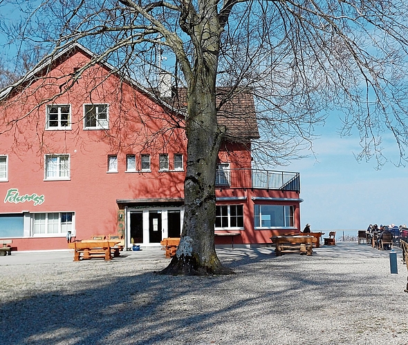 Das Gasthaus auf der Felsenegg könnte seit Ende des vorletzten Jahrhunderts wahrscheinlich viele Geschichten erzählen.