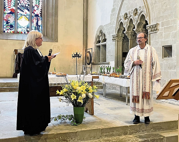 Pfarrerin Anne-Carolin Hopmann und Pfarrer Andreas Nufer hielten eine Dialogpredigt.