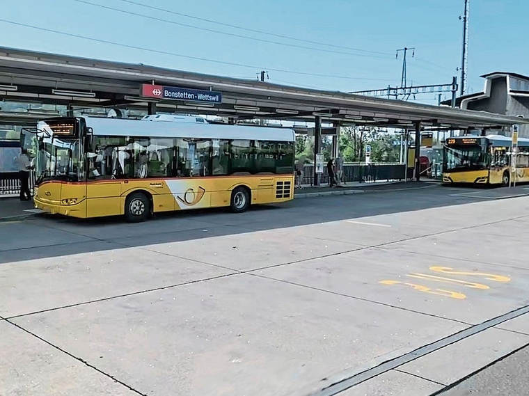 Der Unfall geschah am Bahnhof Bonstetten-Wettswil. (Bild Apple Maps)