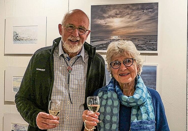 Urs Glenck, Fotografie, und Elisabeth Glenck, Aquarelle, erzählen von ihrer erlebnisreichen Reise nach Spitzbergen.