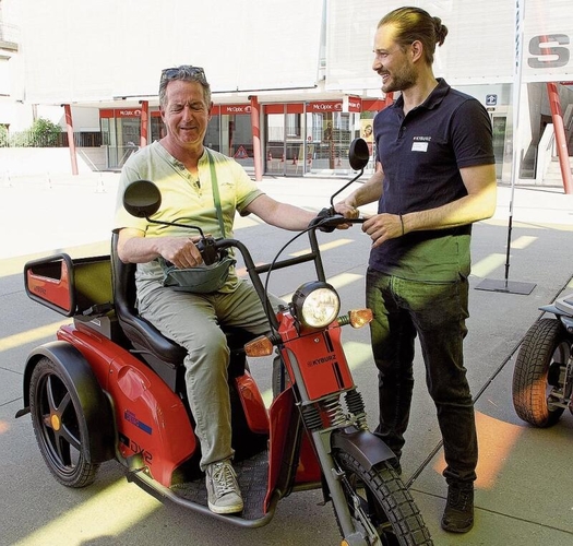 Klein, leise, effizient – und praktisch: Die Elektrofahrzeuge der Kyburz 
Switzerland AG stiessen auf Interesse.
