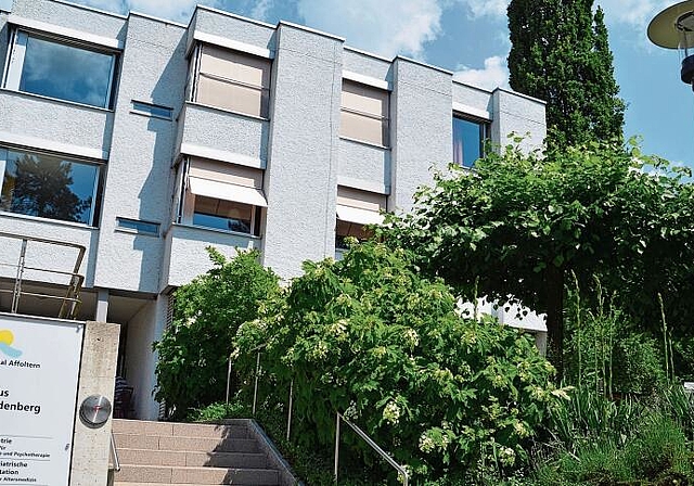 Im «Haus Lindenberg» wird Platz geschaffen für die Gerontopsychiatrie. Das neue Angebot an der Schnittstelle zwischen den Kernkompetenzen Altersmedizin und Psychiatrie soll Anfang 2024 den Betrieb aufnehmen. (Bild Thomas Stöckli)