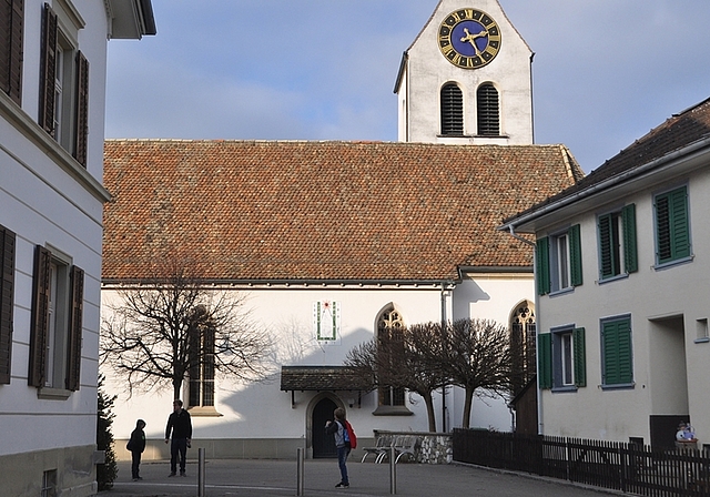 Wiedereinführung des nächtlichen Viertelstundenschlags und Verschiebung des Frühgeläuts von 7 auf 6 Uhr? Zwei Bonstetter Einwohner wollen das und liessen der Kirchenpflege ein Gesuch zukommen. (Bild Werner Schneiter)