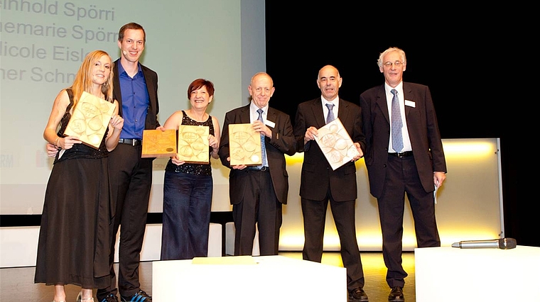 Das OK des Säuliämtler SportsAwards, von links: Nicole Eisler, Marcel Schelbert, Annemarie Spörri, Reinhold Spörri, Werner Schmidiger und Hanspeter Feller. (Bild zvg.)