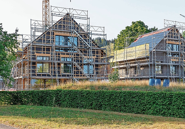 Baustelle in Aeugst: In der UBS-Studie ist die Gemeinde eine von sechs Ortschaften im Bezirk Affoltern mit einer "überdurchschnittlichen" Wohnqualität. (Bild Daniel Vaia)