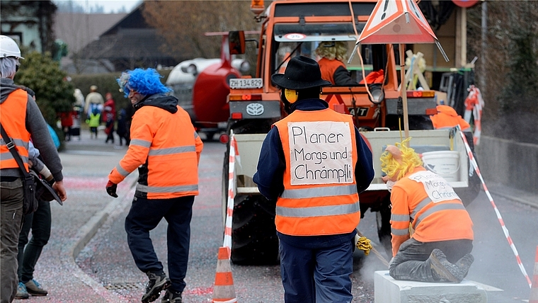 Die Planer «Morgs und Chrämpfli» der «Hausemer Bauglünggis», die den Postplatz «umbauten», standen am höchsten in der Publikumsgunst. (Bild Martin Platter)