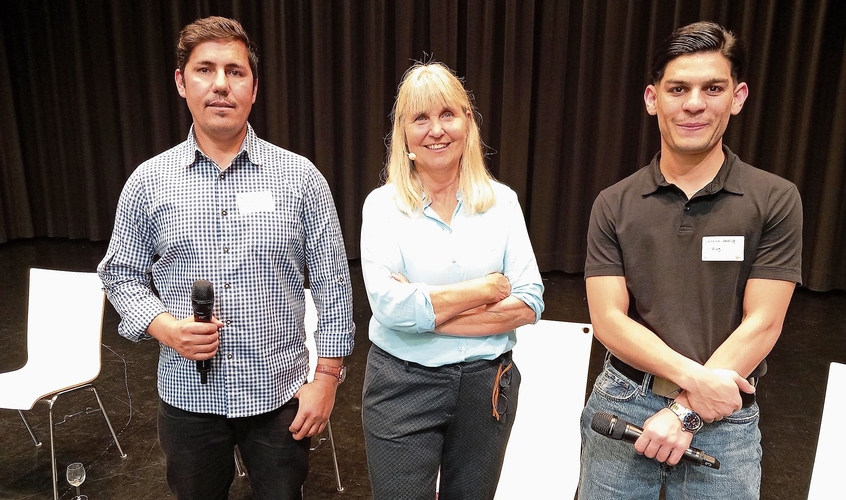 Moderatorin Christine Hubacher mit Mohammad Khaleghi (links) und Saddam Sadiq.  Moderatorin Christine Hubacher mit Mohammad Khaleghi (links) und Saddam Sadiq.