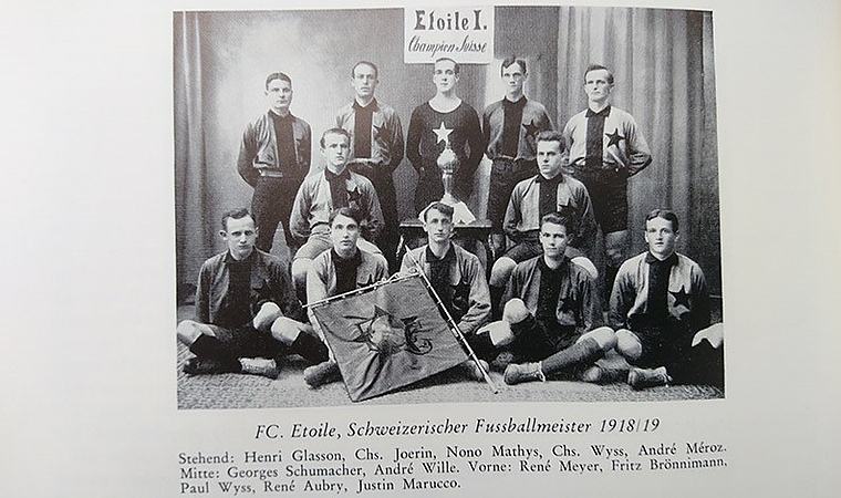 In der Saison 1918/19 wurde der FC Etoile La Chaux-de-Fonds Schweizer Fussballmeister. (Bild «Schweizerische Sportzeitung» 1919)