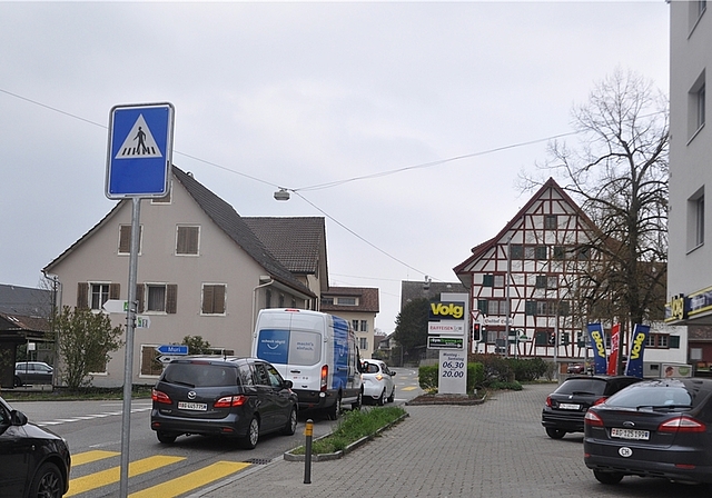 In der gestalterischen Umsetzung ist ein schöner Platz im Zentrum vorgesehen, der den «Engel» und die «Post» noch besser ins Szene setzt. <em>(Bild Werner Schneiter)</em>
