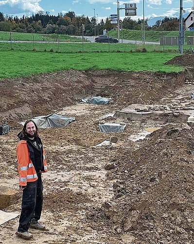 Oktober: Besuch auf dem Grabungsgelände beim Sammlungszentrum in Affoltern. (Bild Sandra Isabel Claus) Oktober: Besuch auf dem Grabungsgelände beim Sammlungszentrum in Affoltern. (Bild Sandra Isabel Claus)