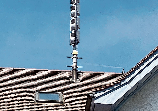 Sirene auf dem Schulhausdach in Hedingen. (Bild zvg)