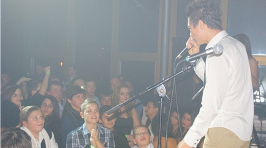 Bühne frei: Die Teilnehmer der Talentshow wurden gebührend gefeiert. (Bilder Thomas Stöckli)
