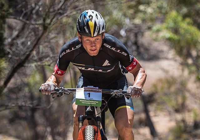 Urs Huber konzentriert auf dem Weg zum fünften Gesamtsieg an der Crocodile Trophy.<em> (Bild Regina Stanger)</em>
