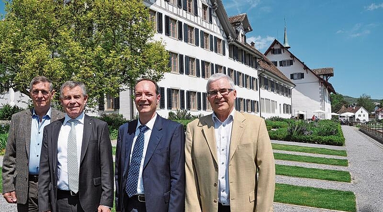 Illustre Runde zu Besuch im Kloster Kappel, von links: Jakob Müller, Gemeindepräsident Kappel, Regierungspräsident Ernst Stocker,