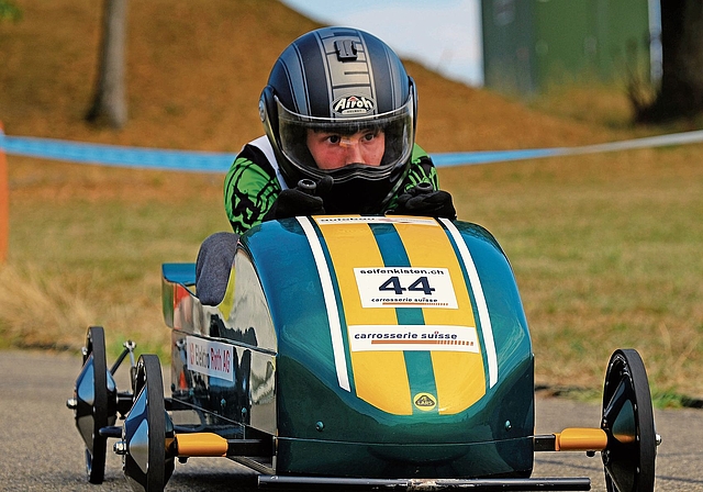 Obschon das Reglement strikt ist, sieht kaum eine Seifenkiste gleich aus wie die andere. Lars Wirth hat sich vom englischen Sportwagenbauer Lotus inspirieren lassen.