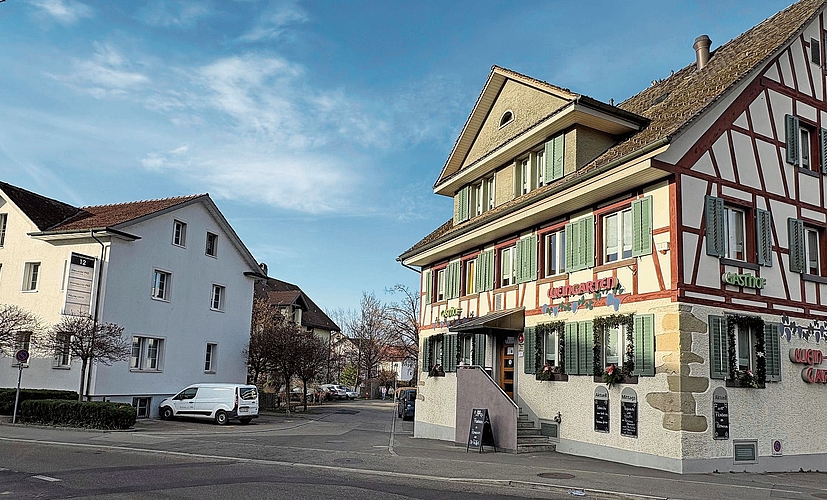 Wo heute Wohnhäuser stehen, prägte einst eine Teigwarenfabrik das Ortsbild. (Bild Angela Bernetta)