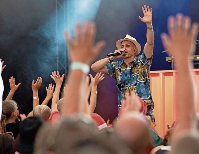 Der Zürcher Musiker Dodo sorgte für musikalische Unterhaltung.