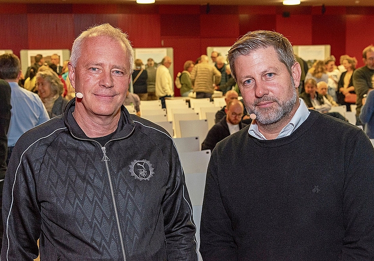 Überzeugt vom Affoltemer Schulhausprojekt Wolhusen: Schulpflege-Mitglied Roger Marti (links) und Stadtrat Pascal Santi, welche am Montag die Abstimmungsvorlage erläuterten. (Bild Daniel Vaia)