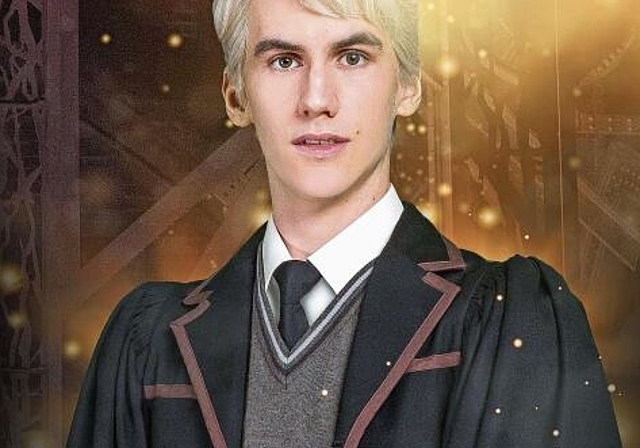 Fabian Koller spielt in einer Harry-Potter-Produktion in Hamburg den Bösewicht «Scorpius Malfoy». (Bild Ulrich Schaarschmidt)