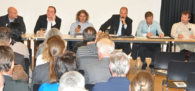 Der Vorstand, von links: Michel Schafroth (ZKB), Jens Herbst (Schweiz Design), Ralph Floesser (Spreag AG), Pat Wittwer (Die Mobiliar), Marcel Markstahler (Markstahler Reinigungen), René Ammann (Theo Fischer Maler). (Bild Werner Schneiter)