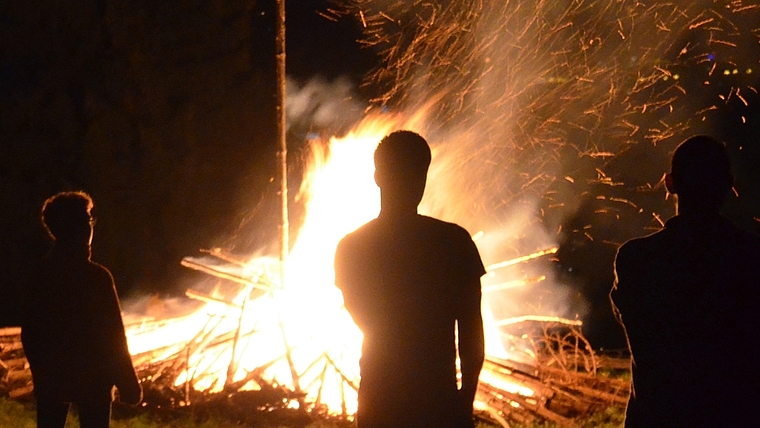 Am Nationalfeiertag müssen diverse Ämtler Gemeinden diesmal aufs Höhenfeuer verzichten. (Archivbild)