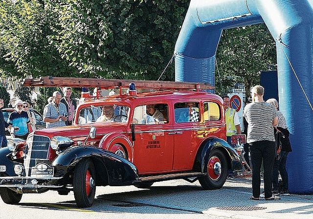Der Cadillac aus dem Jahre 1934, der von 1945 bis 1969 für die Feuerwehr Affoltern im Dienst stand, schafft mit seinem V8-Motor rund 129 km/h. (Bild Urs E. Kneubühl)