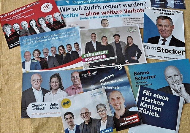 Vom Briefkasten auf den Stubentisch: Das Wahlangebot der Parteien trifft derzeit auch in Papierform ein. (Bild -ter.)