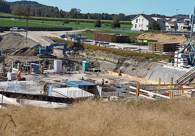 Baustelle in Hausen: Die Gemeinde ist derzeit die einzige im Bezirk, in der ein FTTH-Ausbau läuft. (Symbolbild Claudia Maag)