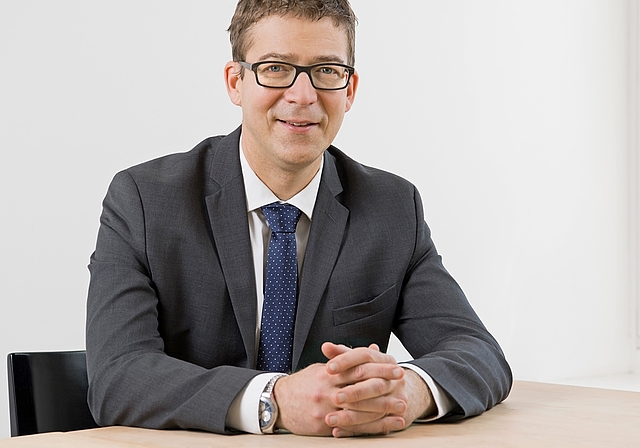«Wichtig ist, dass Jugendliche den Respekt vor der Berufswahl abbauen», sagt Niklaus Schatzmann, Leiter des kantonalen Mittelschul- und Berufsbildungsamts. <em>(Bild Marion Nitsch)</em>