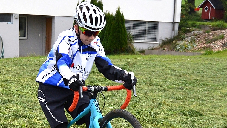 Der spätere Zürcher Radquermeister Timo Müller am Querkurs von Andreas Fuhrer in Mettmenstetten. (Bild zvg.)
